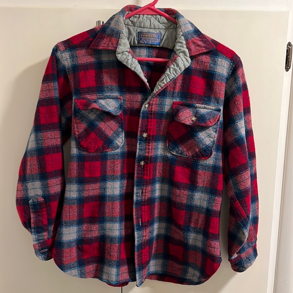 Vintage Pendleton long sleeve button up shirt preowned Sz. large Jr girls plaid